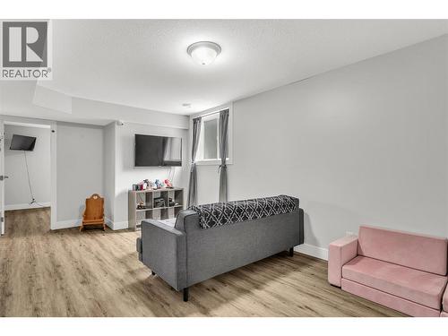 3819 Glen Canyon Drive, West Kelowna, BC - Indoor