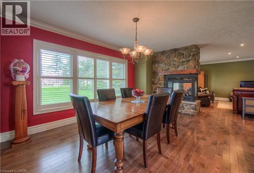 145 Riverbank Drive, Cambridge, ON - Indoor Photo Showing Dining Room