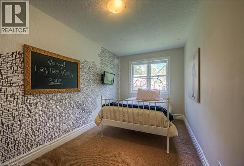145 Riverbank Drive, Cambridge, ON - Indoor Photo Showing Bedroom