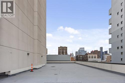150 Park Unit# 613, Windsor, ON - Outdoor With Balcony