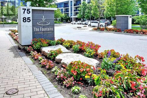 1206 - 75 North Park Road, Vaughan, ON - Outdoor