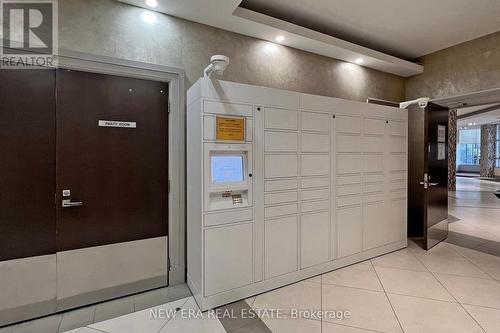 1206 - 75 North Park Road, Vaughan, ON - Indoor Photo Showing Other Room