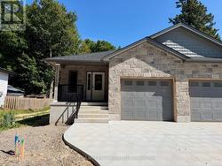 617 HILKER STREET Saugeen Shores, ON N0H 2C4