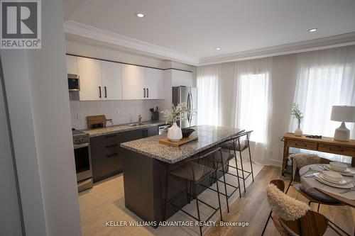 UNIT 3 - 12 BATAVIA AVENUE , Toronto, Ontario M6N 4A2 3