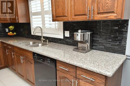 36 Tommar Place, Hamilton, ON - Indoor Photo Showing Kitchen With Double Sink