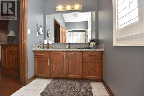 36 Tommar Place, Hamilton, ON - Indoor Photo Showing Bathroom