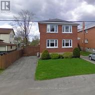 391 GREENWOOD AVENUE  Ottawa, ON K2A 0X4