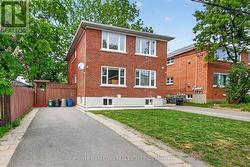 391 GREENWOOD AVENUE  Ottawa, ON K2A 0X4