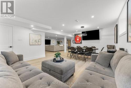 108 Royal Troon Lane, Ottawa, ON - Indoor Photo Showing Living Room