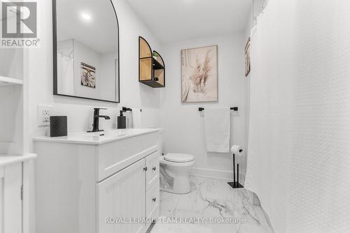 108 Royal Troon Lane, Ottawa, ON - Indoor Photo Showing Bathroom