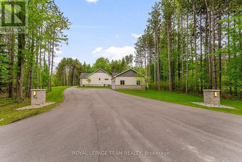 108 Royal Troon Lane, Ottawa, ON - Outdoor