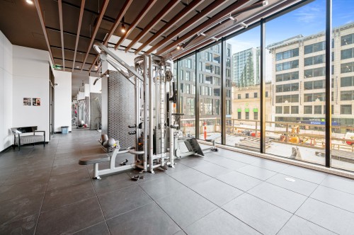Exercise Room - 3122-1245 Rue De Bleury, Montréal (Ville-Marie), QC - Indoor Photo Showing Gym Room