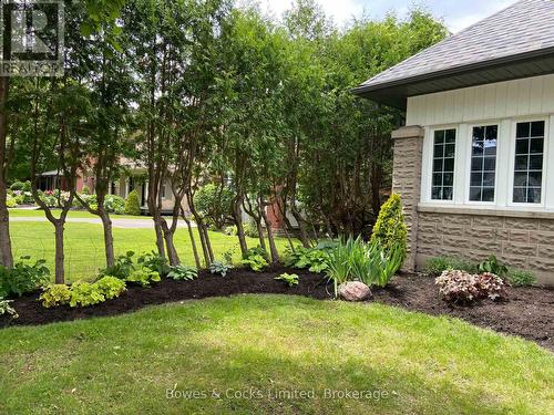 82 Queen Street, Selwyn, ON - Outdoor