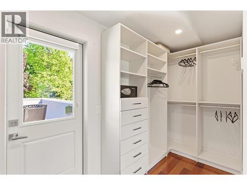 Walk-in closet - 2090 Bennett Road, Kelowna, BC - Indoor With Storage