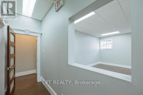 Front hall - 215 Wellington Street, London East (East K), ON 