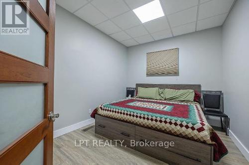 Bedroom/flex space - 215 Wellington Street, London East (East K), ON 
