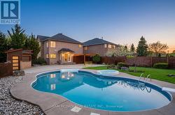 1159 BARNSWALLOW COURT  Mississauga, ON L5V 2J6
