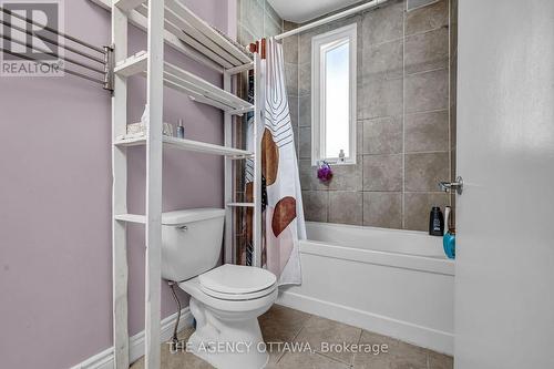 Bathroom - Main Level Unit - 57 Lees Avenue, Ottawa, ON - Indoor Photo Showing Bathroom