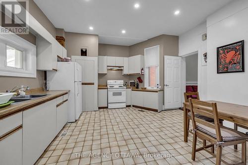Kitchen #1 - Main Level Unit - 57 Lees Avenue, Ottawa, ON - Indoor Photo Showing Kitchen With Double Sink