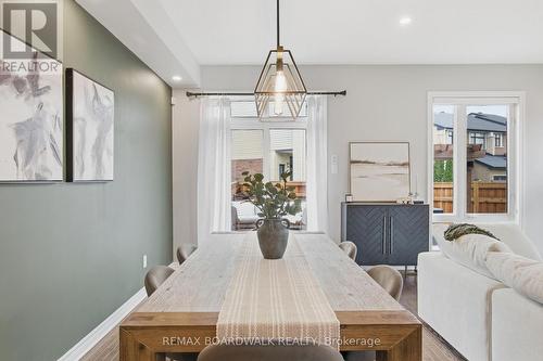375 Cooks Mill Crescent, Ottawa, ON - Indoor Photo Showing Dining Room