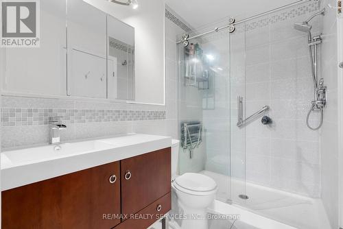 9 - 245 Bishop Street S, Cambridge, ON - Indoor Photo Showing Bathroom