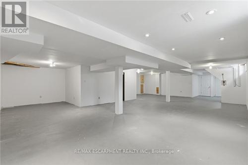 12 Sumner Crescent, Grimsby, ON - Indoor