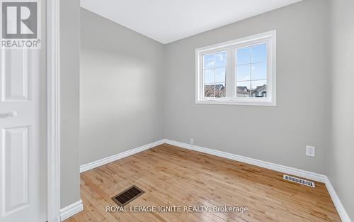 30 Bridlewreath Street, Kitchener, ON - Indoor Photo Showing Other Room