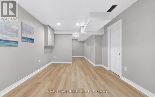 30 Bridlewreath Street, Kitchener, ON - Indoor
