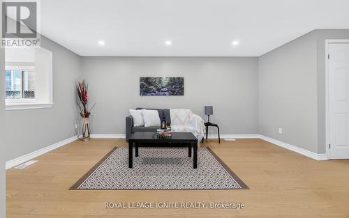 30 Bridlewreath Street, Kitchener, ON - Indoor