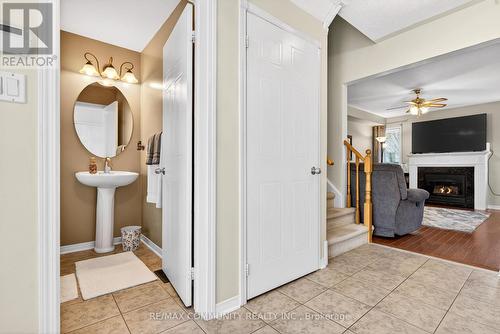 1210 Meath Drive, Oshawa, ON - Indoor Photo Showing Other Room