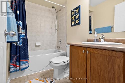 1210 Meath Drive, Oshawa, ON - Indoor Photo Showing Bedroom