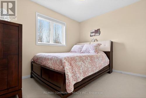 1210 Meath Drive, Oshawa, ON - Indoor Photo Showing Other Room