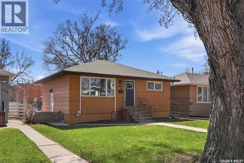 1032 9Th Street E, Saskatoon, SK - Outdoor