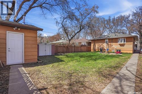 1032 9Th Street E, Saskatoon, SK - Outdoor