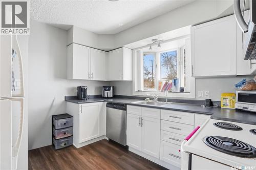 1032 9Th Street E, Saskatoon, SK - Indoor Photo Showing Kitchen