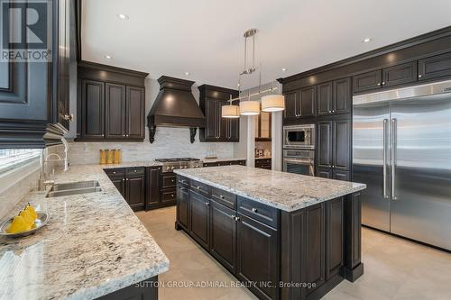 8 Chapel Gully Trail, King, ON - Indoor Photo Showing Kitchen With Double Sink With Upgraded Kitchen