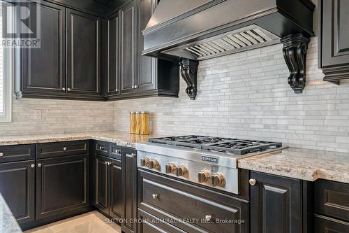 8 Chapel Gully Trail, King, ON - Indoor Photo Showing Kitchen With Upgraded Kitchen