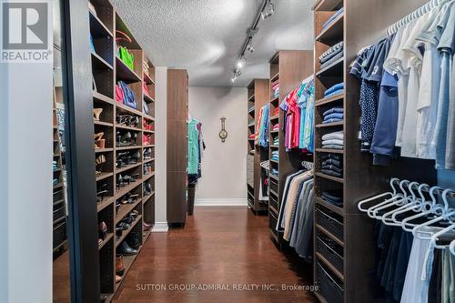8 Chapel Gully Trail, King, ON - Indoor With Storage