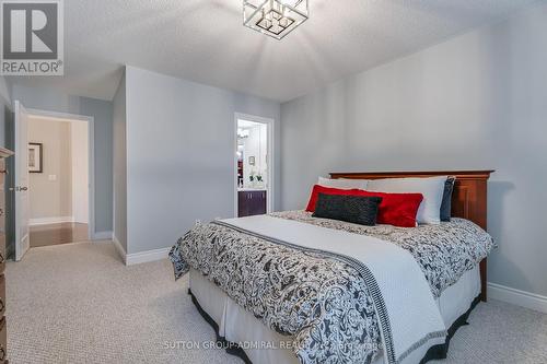 8 Chapel Gully Trail, King, ON - Indoor Photo Showing Bedroom