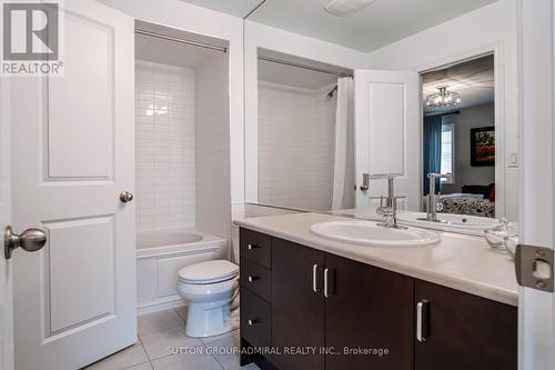 8 Chapel Gully Trail, King, ON - Indoor Photo Showing Bathroom