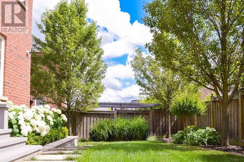 8 Chapel Gully Trail, King, ON - Outdoor