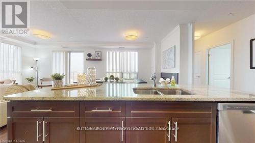 2304 - 330 Ridout Street N, London East (East K), ON - Indoor Photo Showing Kitchen With Double Sink