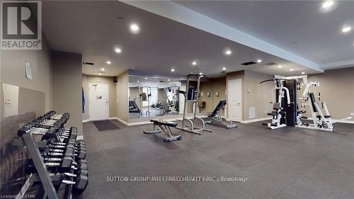 2304 - 330 Ridout Street N, London East (East K), ON - Indoor Photo Showing Gym Room