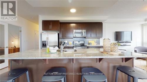 2304 - 330 Ridout Street N, London East (East K), ON - Indoor Photo Showing Kitchen With Double Sink With Upgraded Kitchen