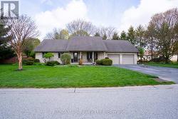 4 OTTERVIEW DRIVE Norwich (Otterville), ON N0J 1R0