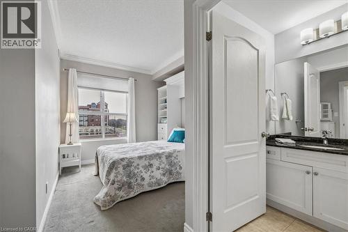 34 Plains Road E Unit# 408, Burlington, ON - Indoor Photo Showing Bedroom