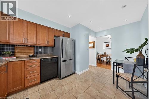 1177 Westerdam Road, Mississauga, ON - Indoor Photo Showing Kitchen