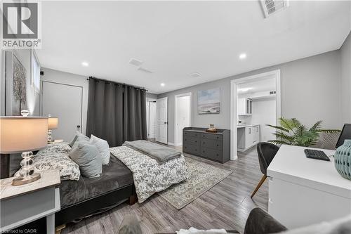 1177 Westerdam Road, Mississauga, ON - Indoor Photo Showing Bedroom