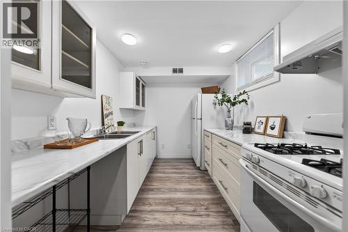 1177 Westerdam Road, Mississauga, ON - Indoor Photo Showing Kitchen With Double Sink