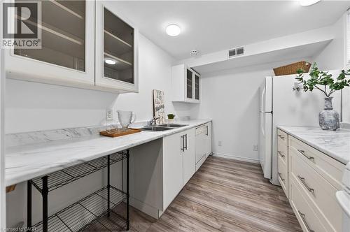 1177 Westerdam Road, Mississauga, ON - Indoor Photo Showing Kitchen With Double Sink